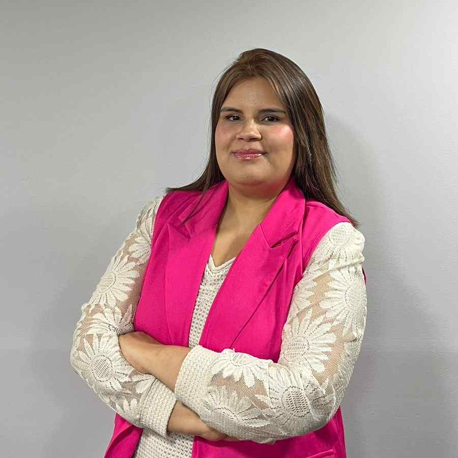 FOTO ALEJANDRA POSADA.jpg