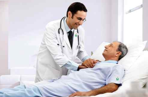 fortis-doctor-patient-noida.jpg