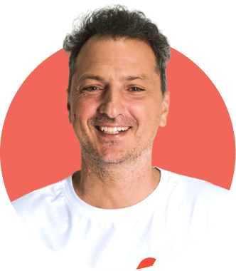 Alfonso fondo naranja.png