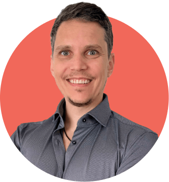 Andrea fondo naranja.png