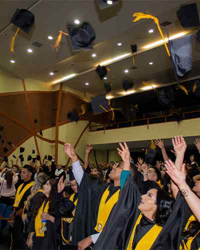 Graduación 400x600 (1).jpg